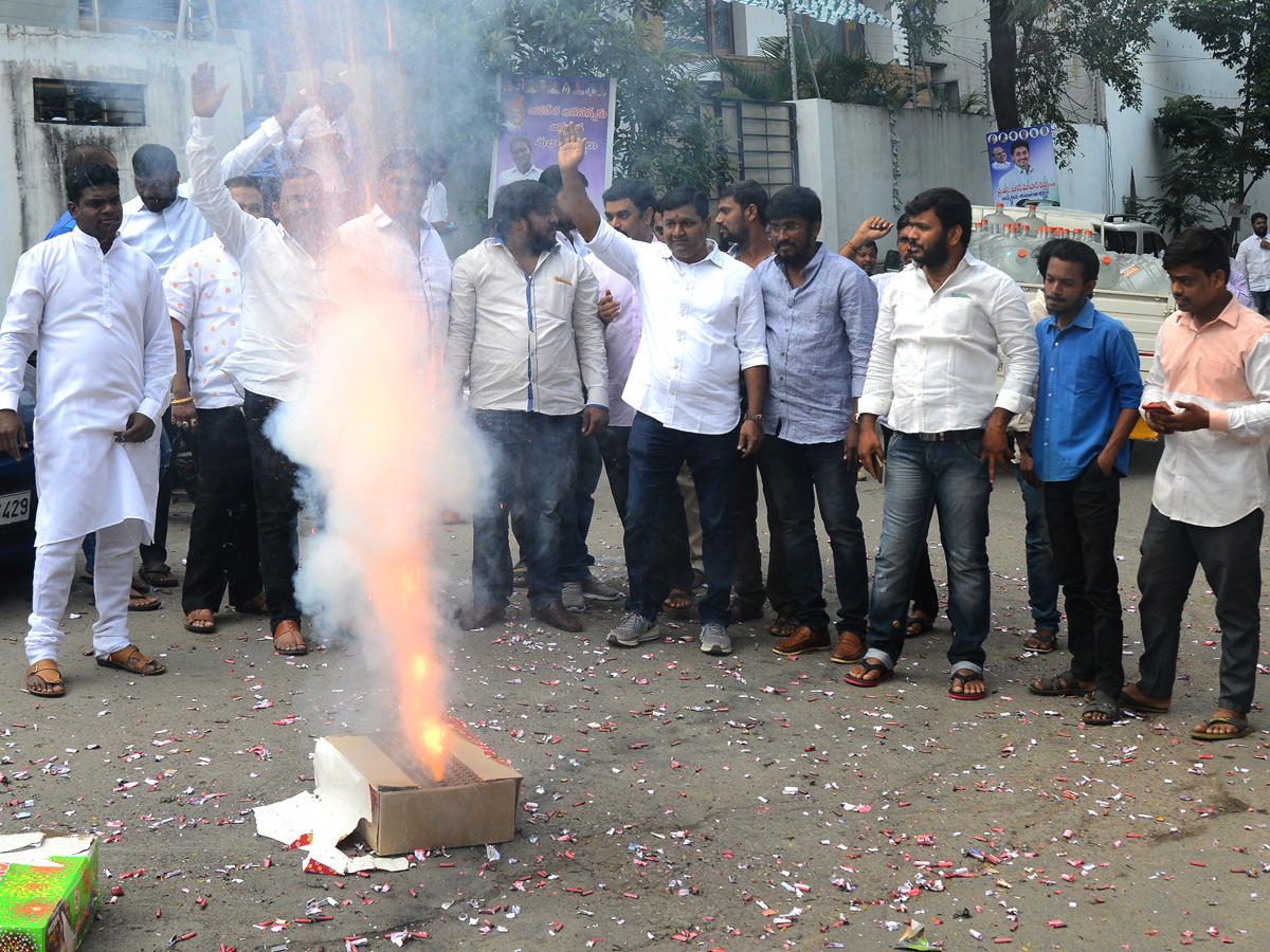 Ys Jagan Mohan Reddy Birthday Celebration In YSRCP Party Office - Sakshi13