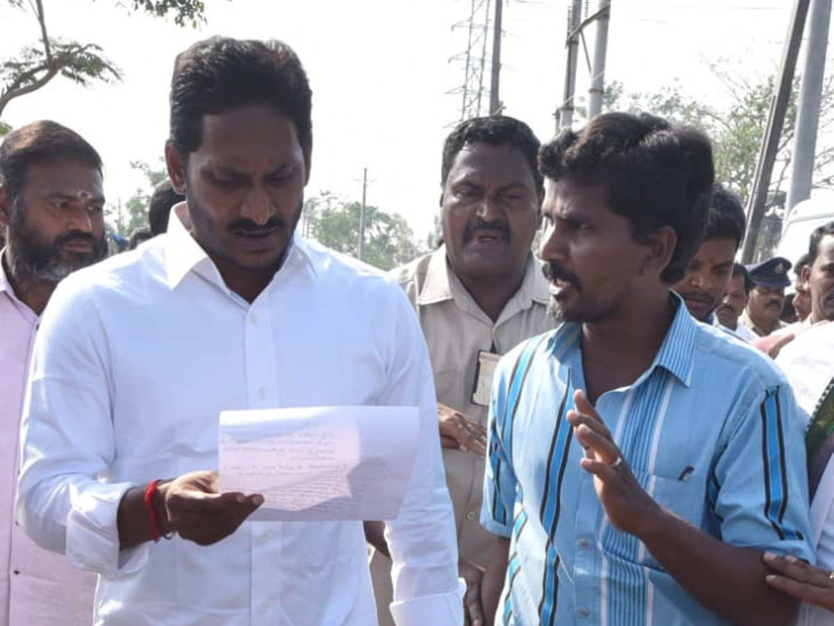 YS jagan padayatra at Srikakulam photo gallery - Sakshi17