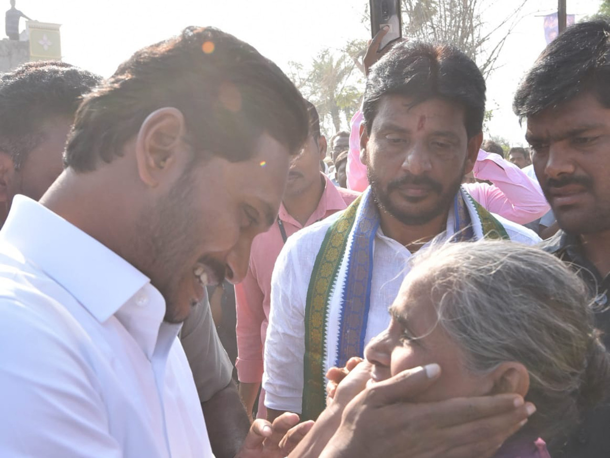 YS jagan padayatra at Srikakulam photo gallery - Sakshi21