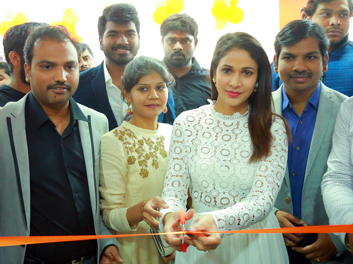 Happi Mobiles Grand Store launched by Actress Lavanya Tripathi - Sakshi7