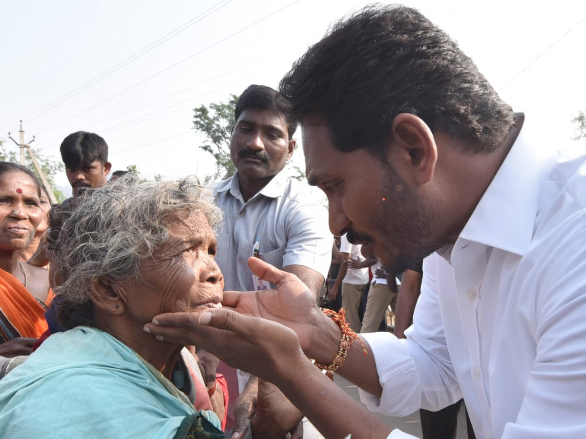 YS Jagan PrajaSankalpaYatra Day 329th Photo Gallery - Sakshi27