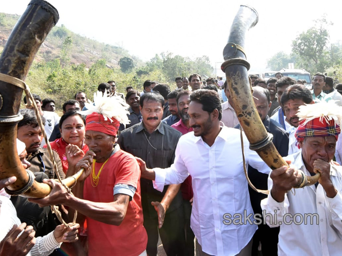 YS Jagan Mohan Reddy Praja Sankalpa Yatra 330Th Dday - Sakshi1