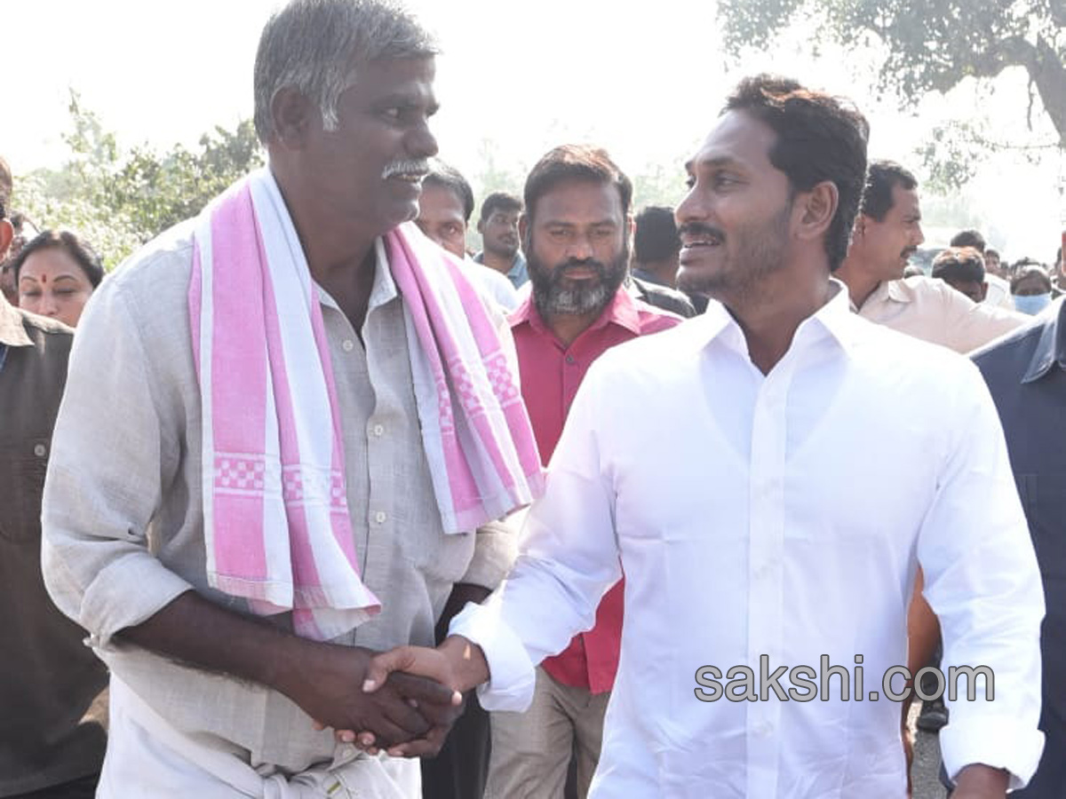 YS Jagan Mohan Reddy Praja Sankalpa Yatra 330Th Dday - Sakshi3