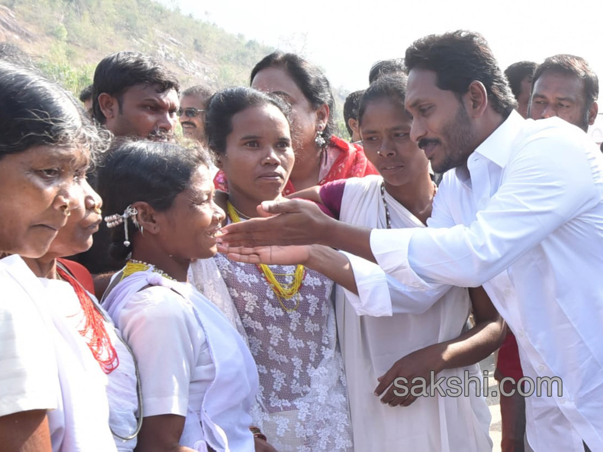 YS Jagan Mohan Reddy Praja Sankalpa Yatra 330Th Dday - Sakshi4