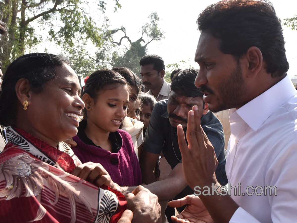 ys jagan prajasankalpayatra 331st day - Sakshi6