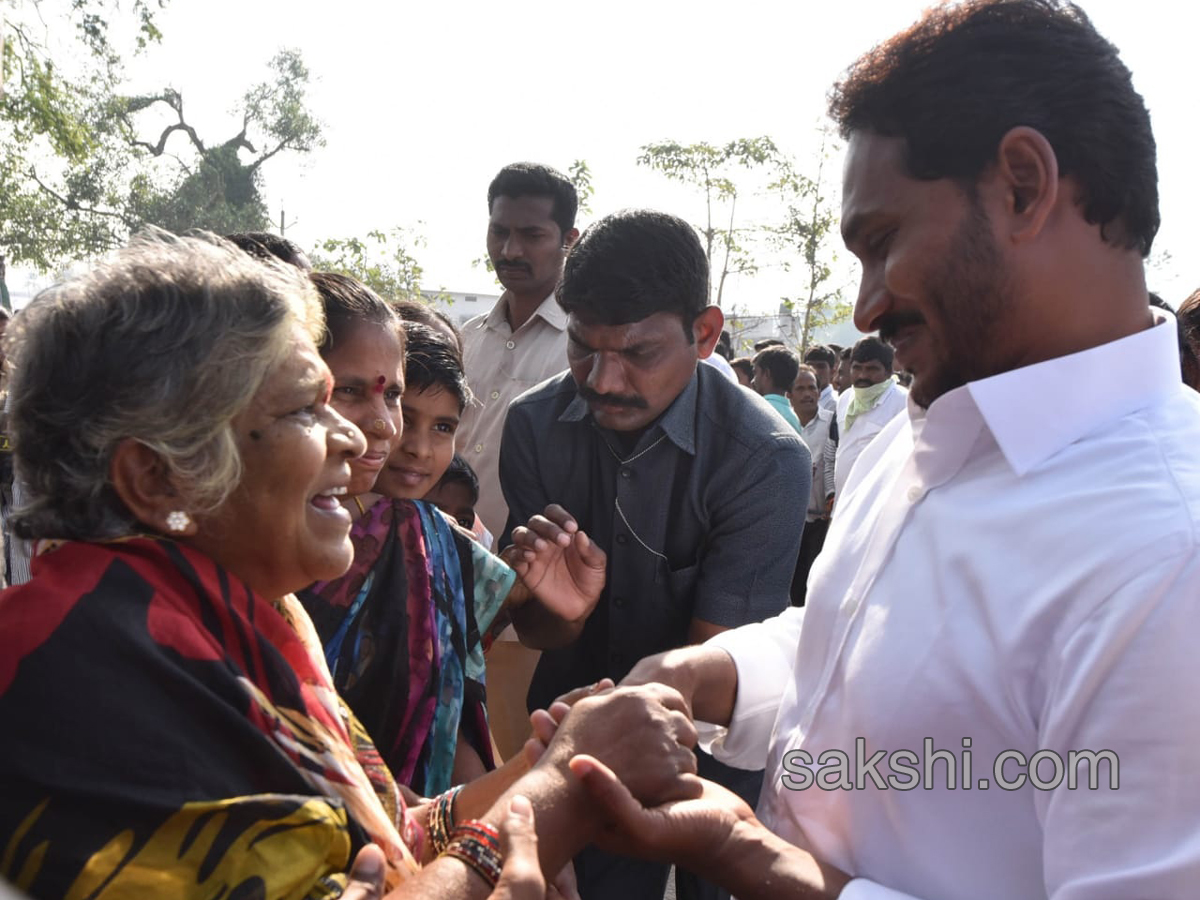 ys jagan prajasankalpayatra 331st day - Sakshi7