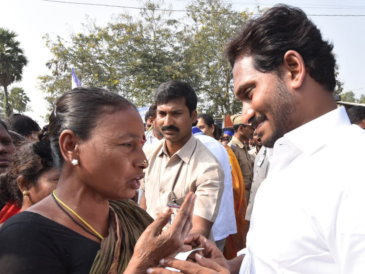 YS jagan padayatra at Srikakulam Photo Gallery - Sakshi11