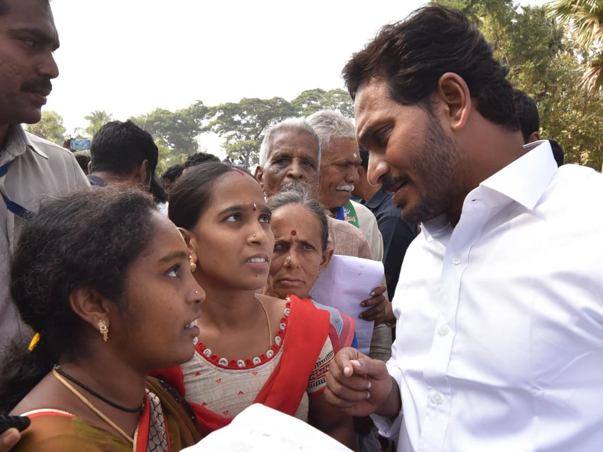 YS jagan padayatra at Srikakulam Photo Gallery - Sakshi19