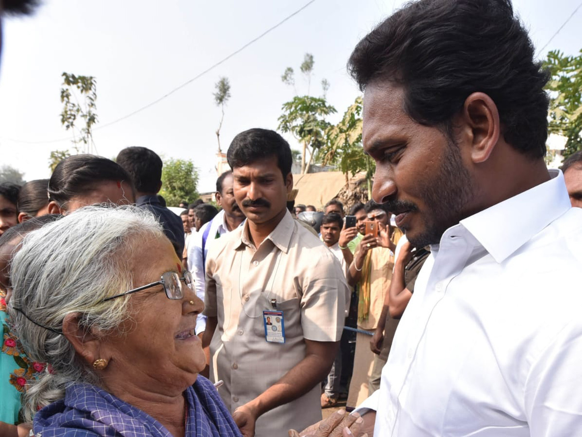 YS jagan padayatra at Srikakulam Photo Gallery - Sakshi20