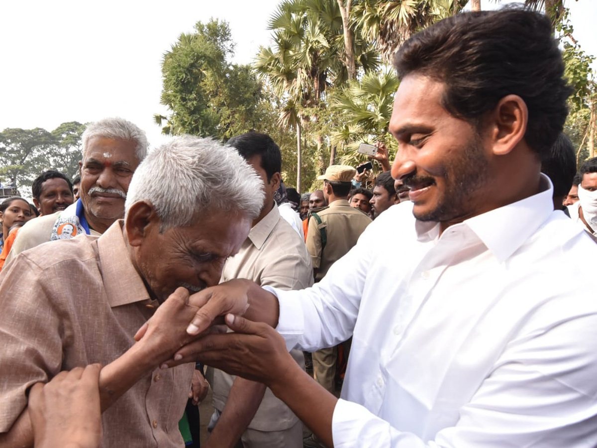 YS jagan padayatra at Srikakulam Photo Gallery - Sakshi6