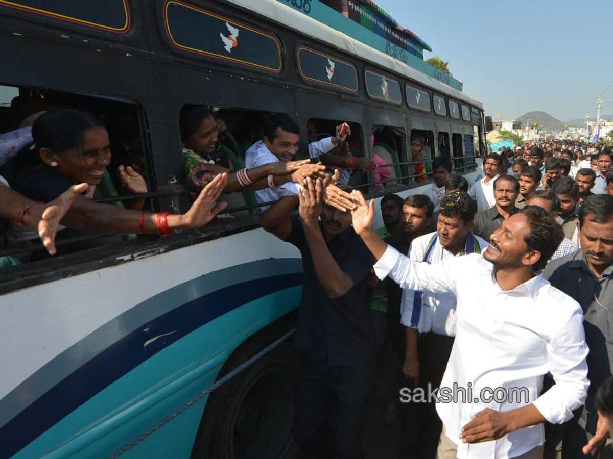 YS Jagan PrajaSankalpaYatra 333rd day - Sakshi15