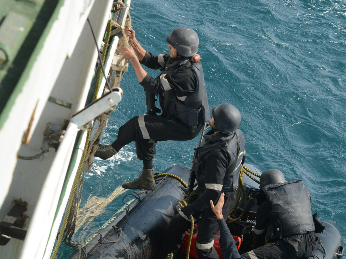 Navy Day Celebrations At Visakhapatnam Photo Gallery - Sakshi1