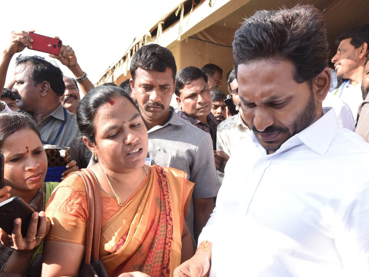 YS jagan padayatra at Srikakulam photo gallery - Sakshi13