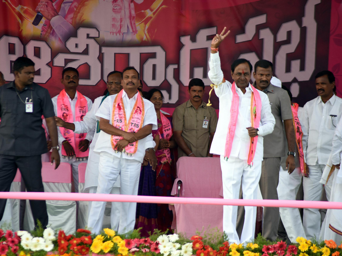 TRS Public Meeting In Nalgonda Photo Gallery - Sakshi15