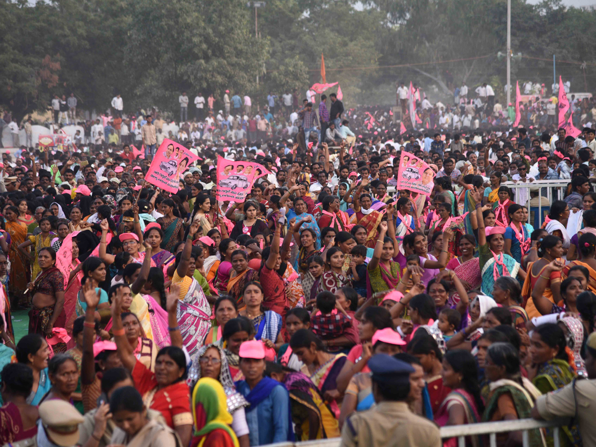 TRS Public Meeting In Nalgonda Photo Gallery - Sakshi9