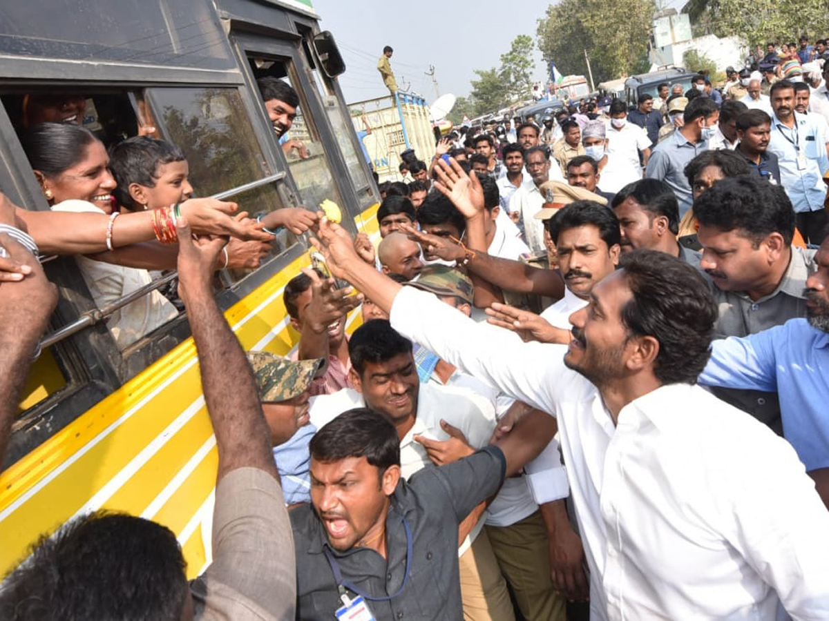 YS jagan padayatra at Srikakulam Photo gallery - Sakshi2