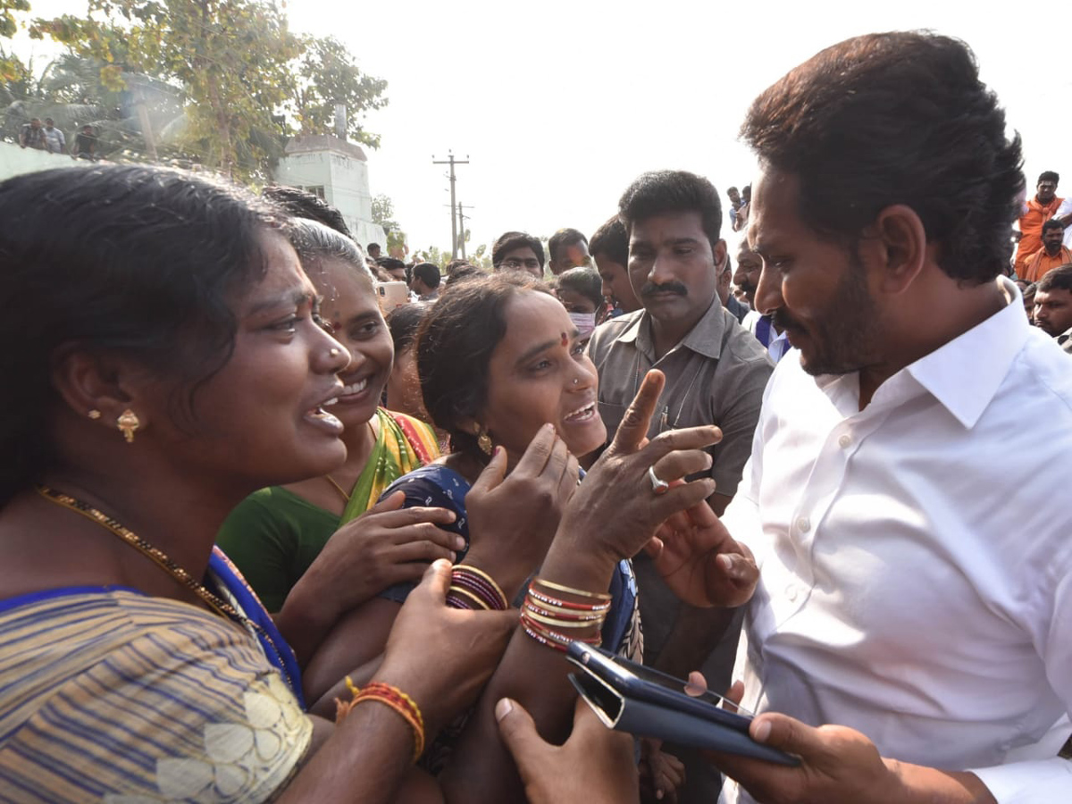 YS jagan padayatra at Srikakulam Photo gallery - Sakshi6