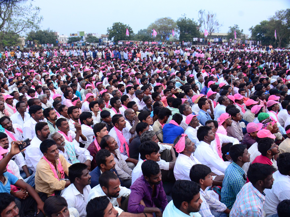 TRS Public Meeting in Kodangal Photo Gallery - Sakshi13