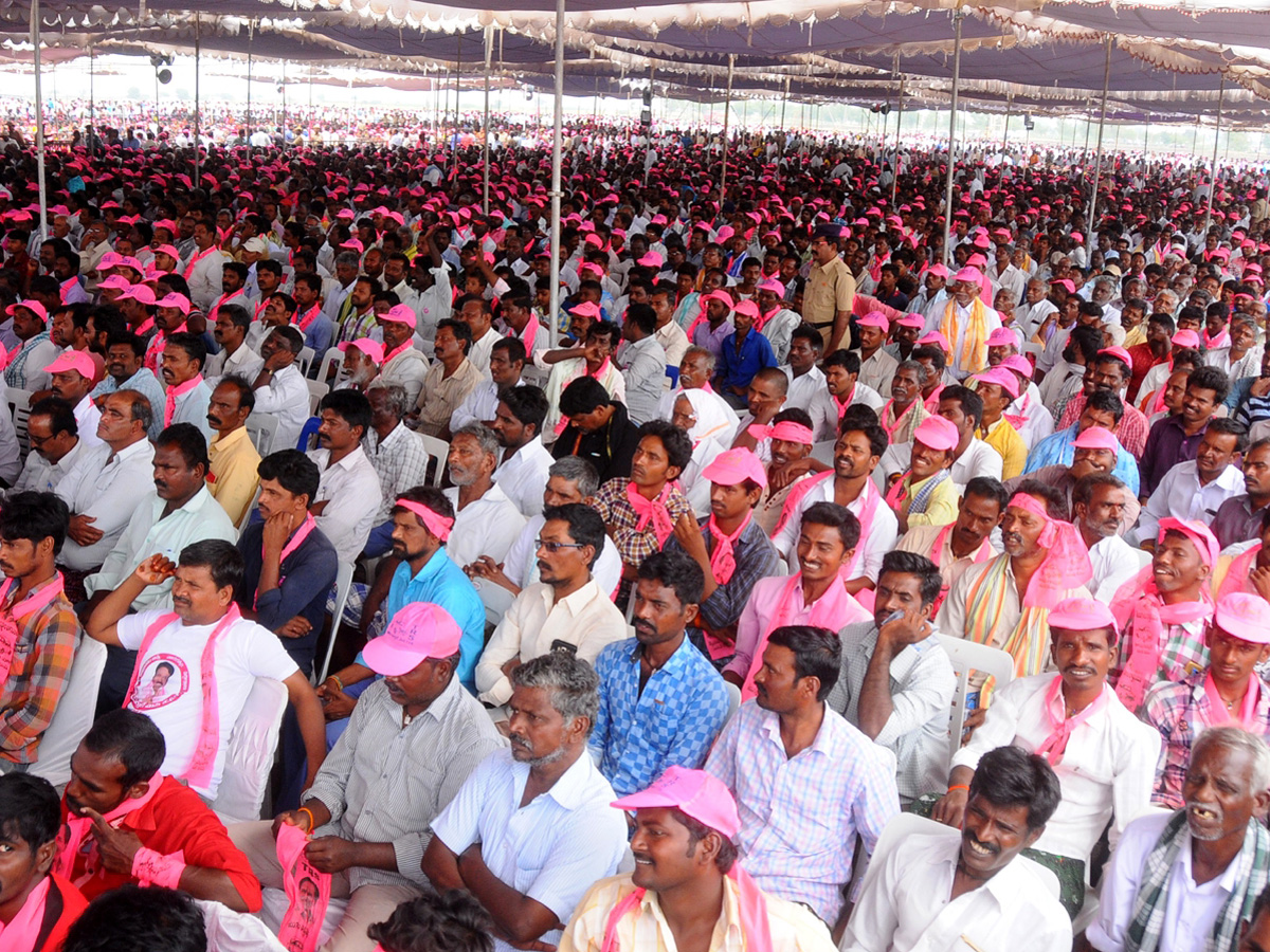 TRS Public Meeting in Kodangal Photo Gallery - Sakshi7