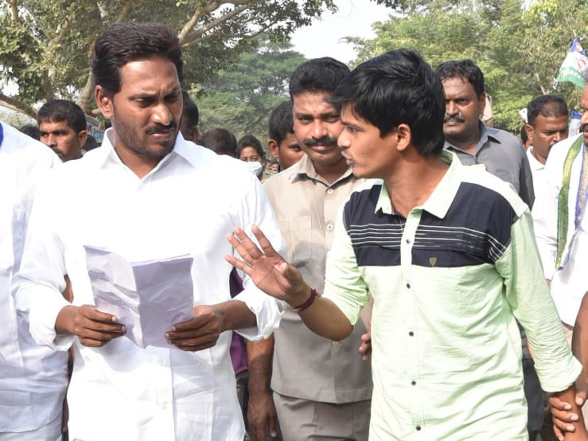 YS jagan padayatra at Srikakulamphoto Gallery - Sakshi12