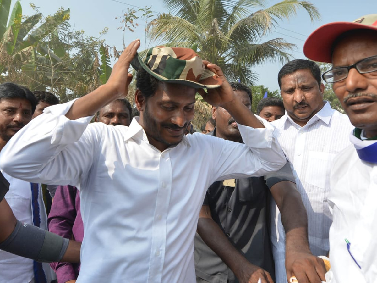 YS jagan padayatra at Srikakulamphoto Gallery - Sakshi35