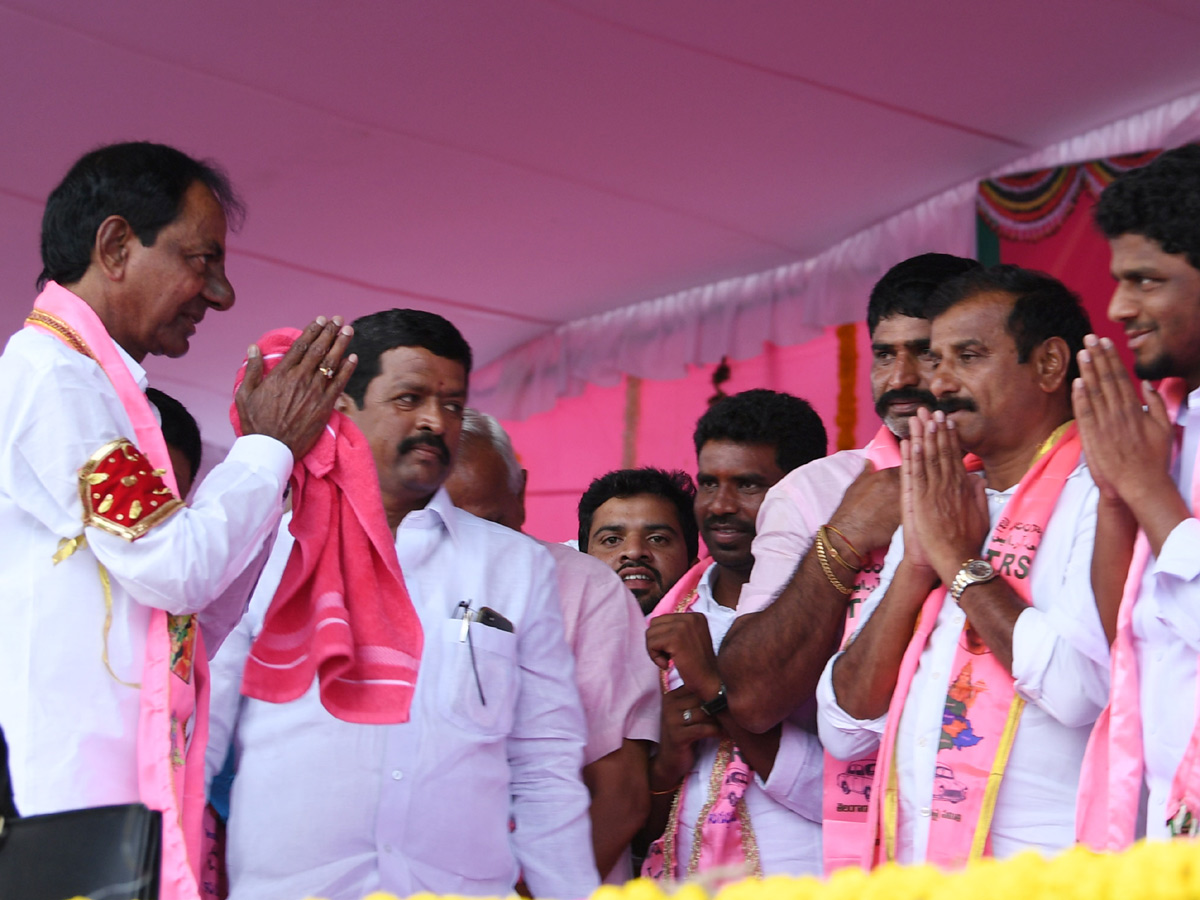 KCR Elections Meeting in Gajwel Photo Gallery - Sakshi11