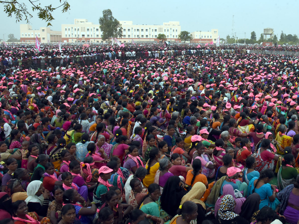 KCR Elections Meeting in Gajwel Photo Gallery - Sakshi3