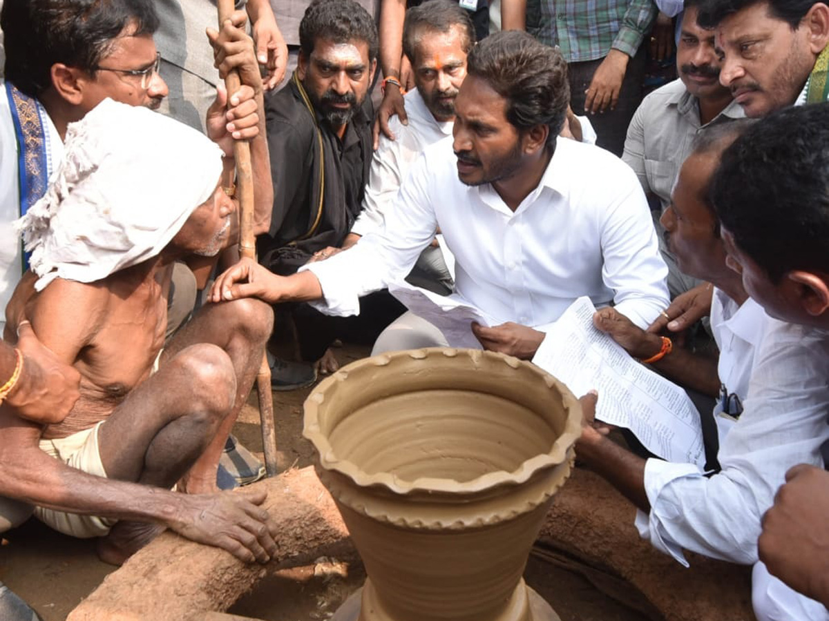 YS jagan padayatra at Srikakulam photo gallery - Sakshi12