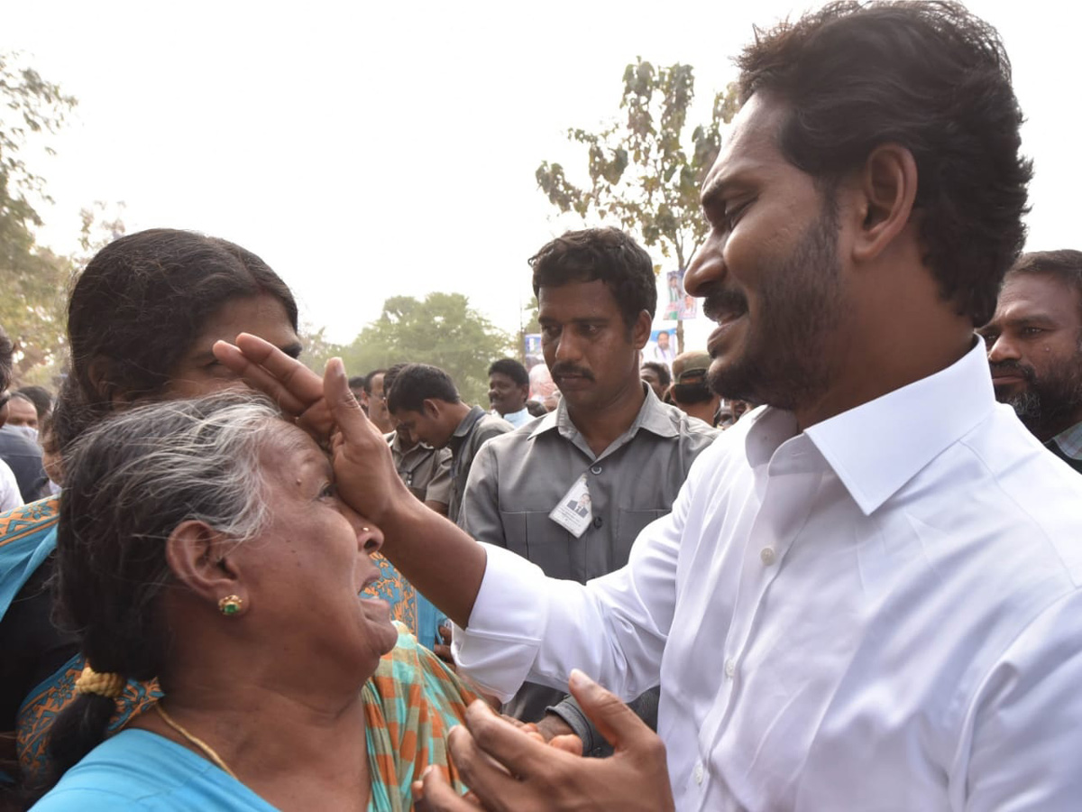 YS jagan padayatra at Srikakulam photo gallery - Sakshi14