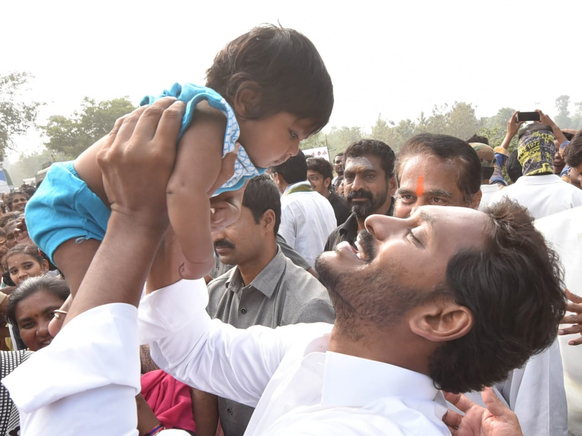 YS jagan padayatra at Srikakulam photo gallery - Sakshi18