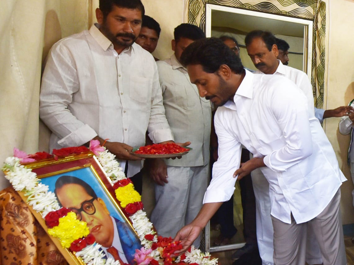 YS jagan padayatra at Srikakulam photo gallery - Sakshi2