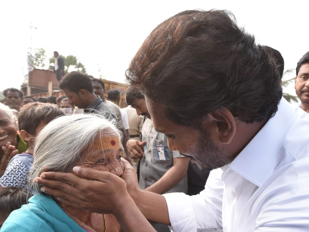 YS jagan padayatra at Srikakulam photo gallery - Sakshi20