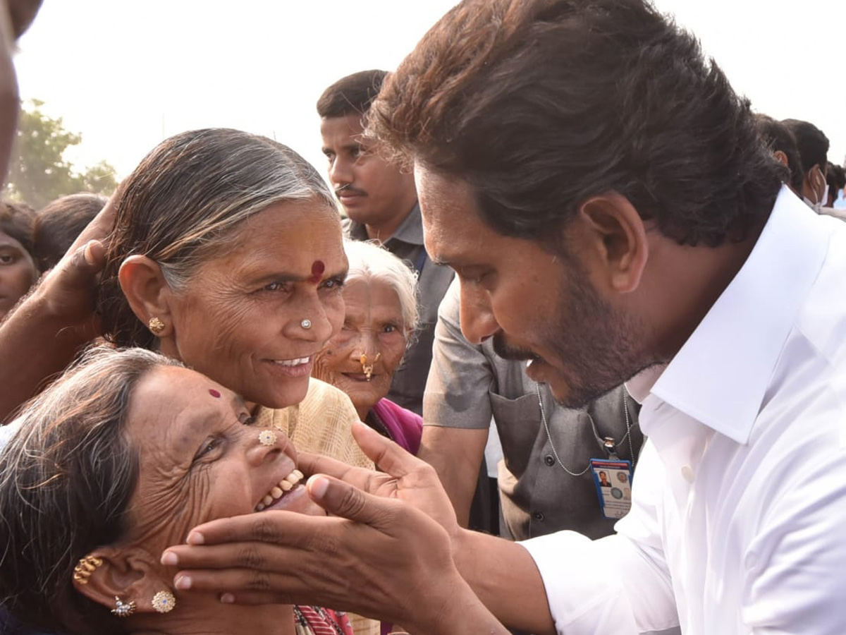 YS jagan padayatra at Srikakulam photo gallery - Sakshi23