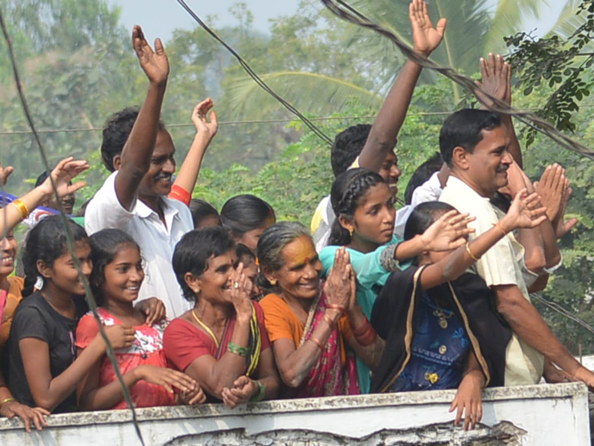 YS jagan padayatra at Srikakulam photo gallery - Sakshi25