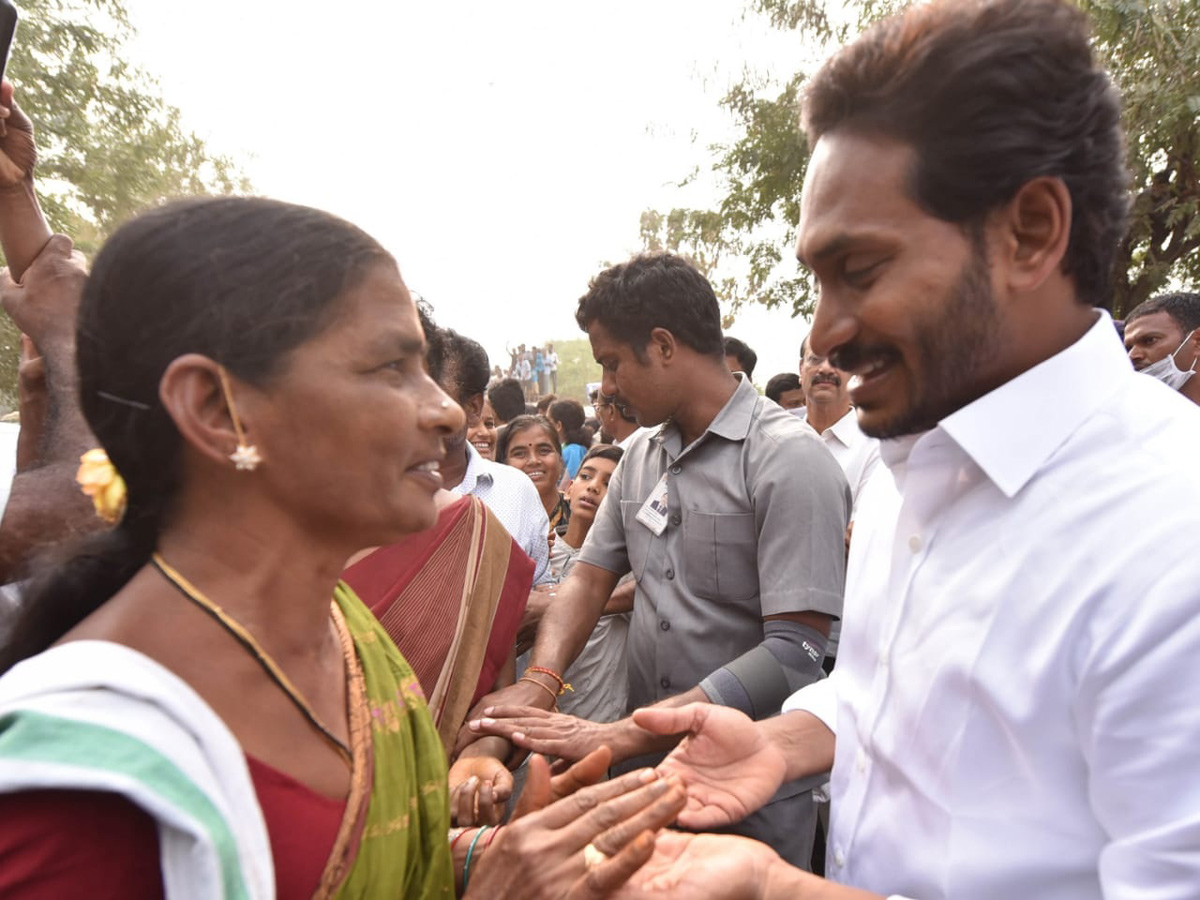 YS jagan padayatra at Srikakulam photo gallery - Sakshi27