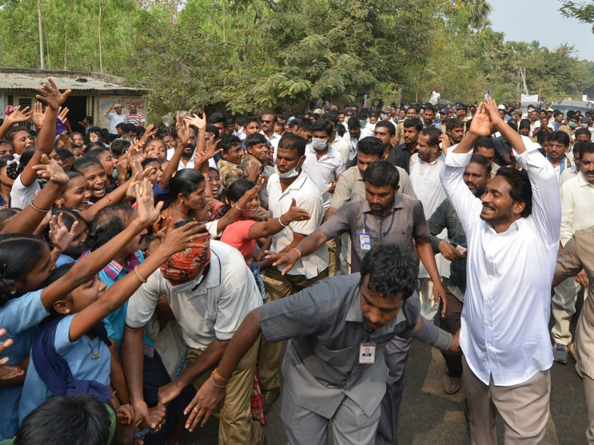 YS jagan padayatra at Srikakulam photo gallery - Sakshi6