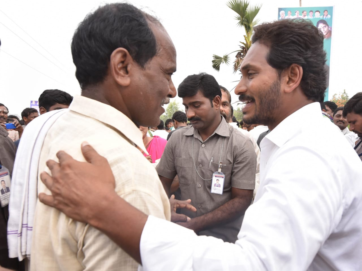 YS Jagan PrajaSankalpaYatra Day 315th Photo Gallery - Sakshi14