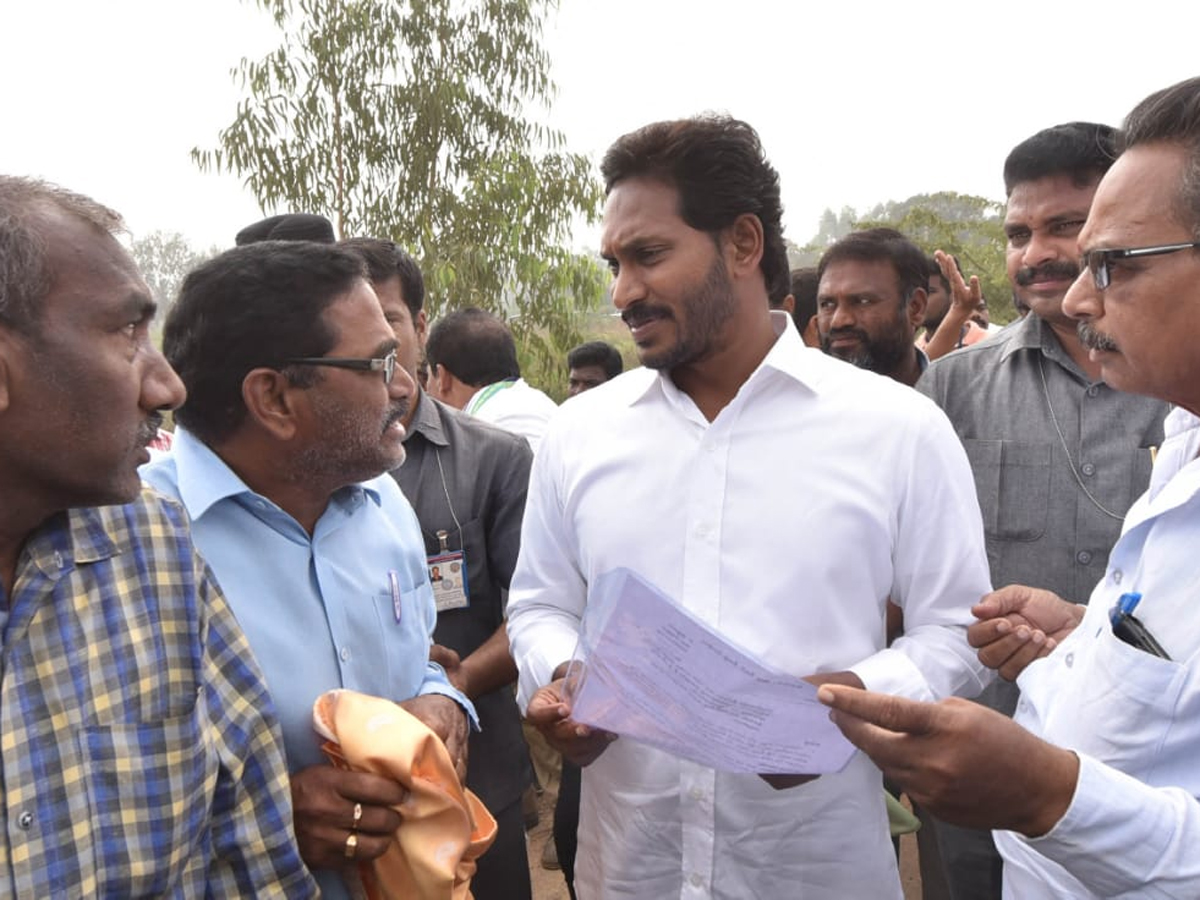 YS Jagan PrajaSankalpaYatra Day 315th Photo Gallery - Sakshi15