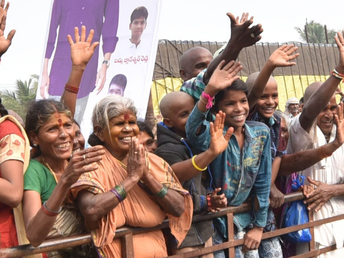 YS jagan padayatra at Srikakulam photo gallery - Sakshi18