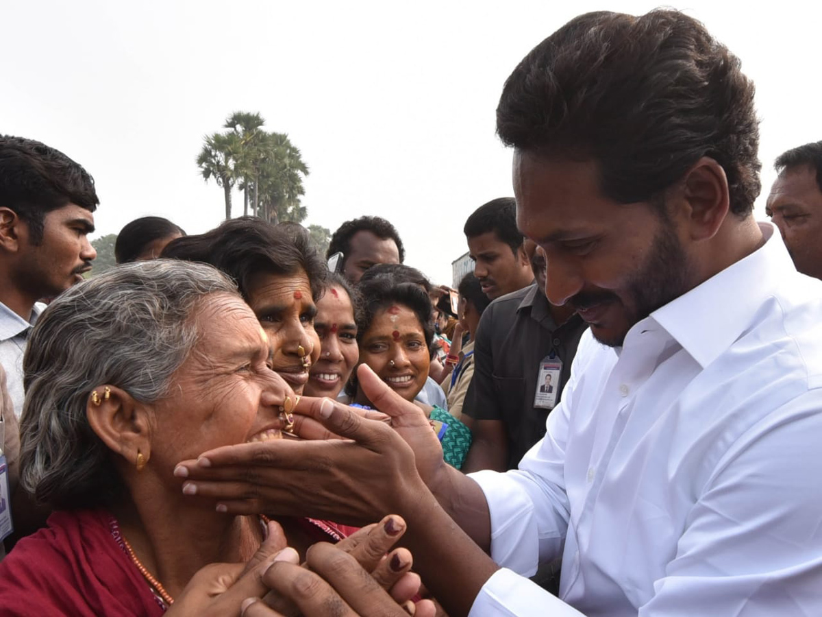 YS jagan padayatra at Srikakulam photo gallery - Sakshi6