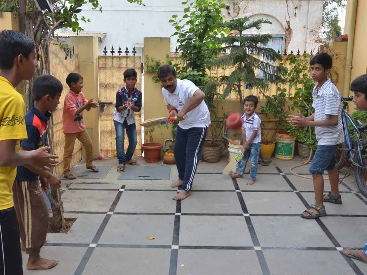 Telangana MLA Candidates With Families Photo Gallery - Sakshi21