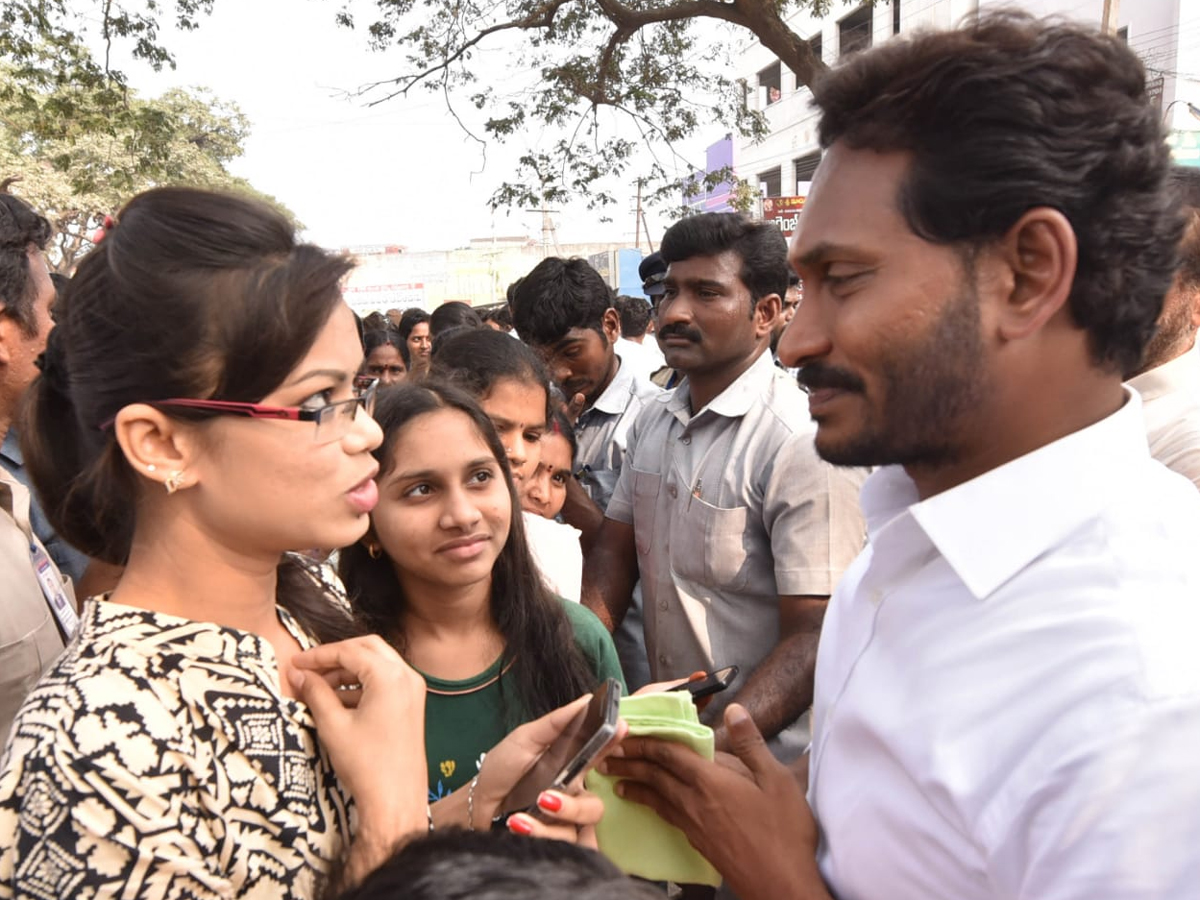 YS Jagan PrajaSankalpaYatra Day 317th Photo Gallery - Sakshi1