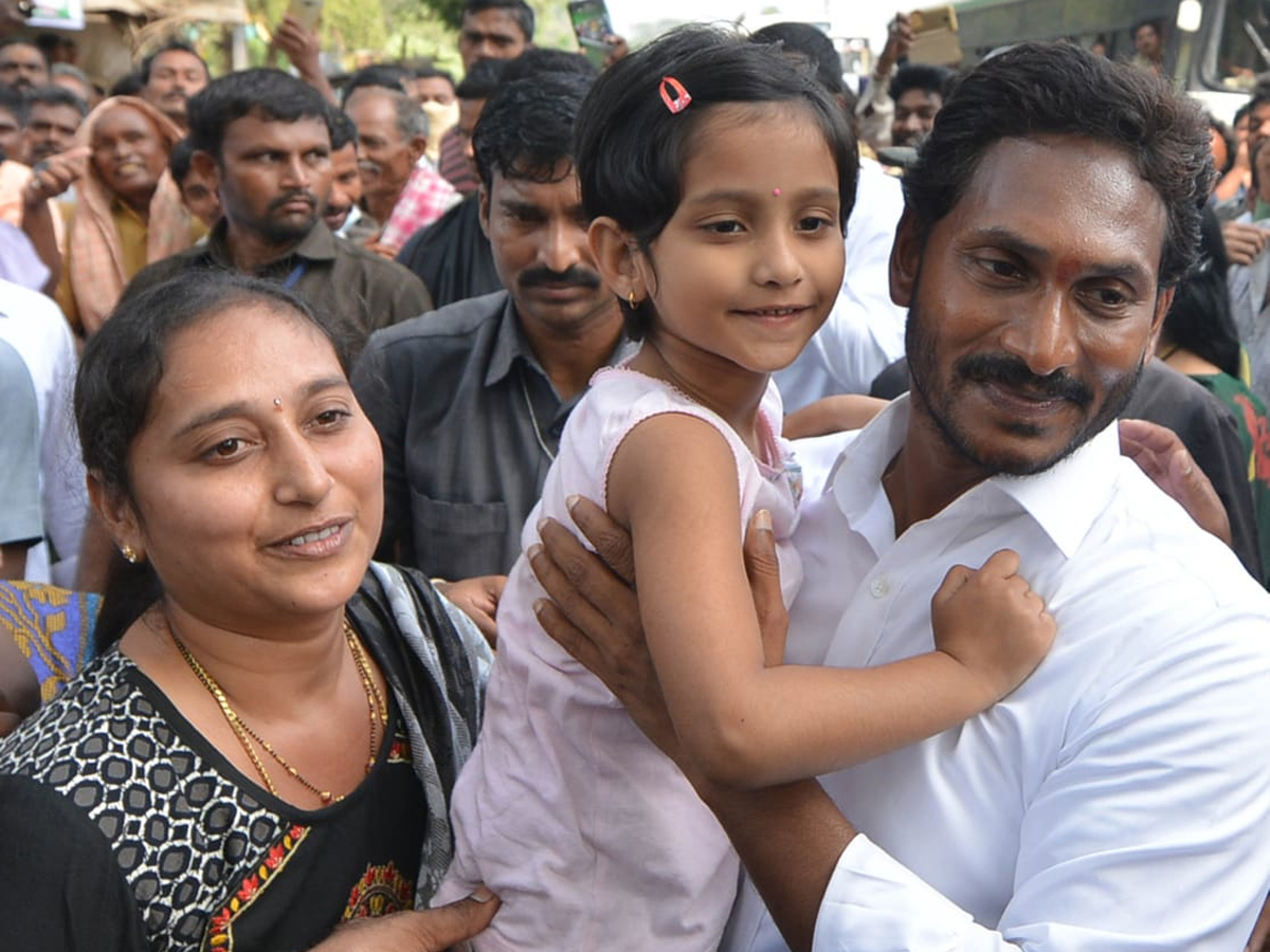 YS Jagan PrajaSankalpaYatra Day 317th Photo Gallery - Sakshi26