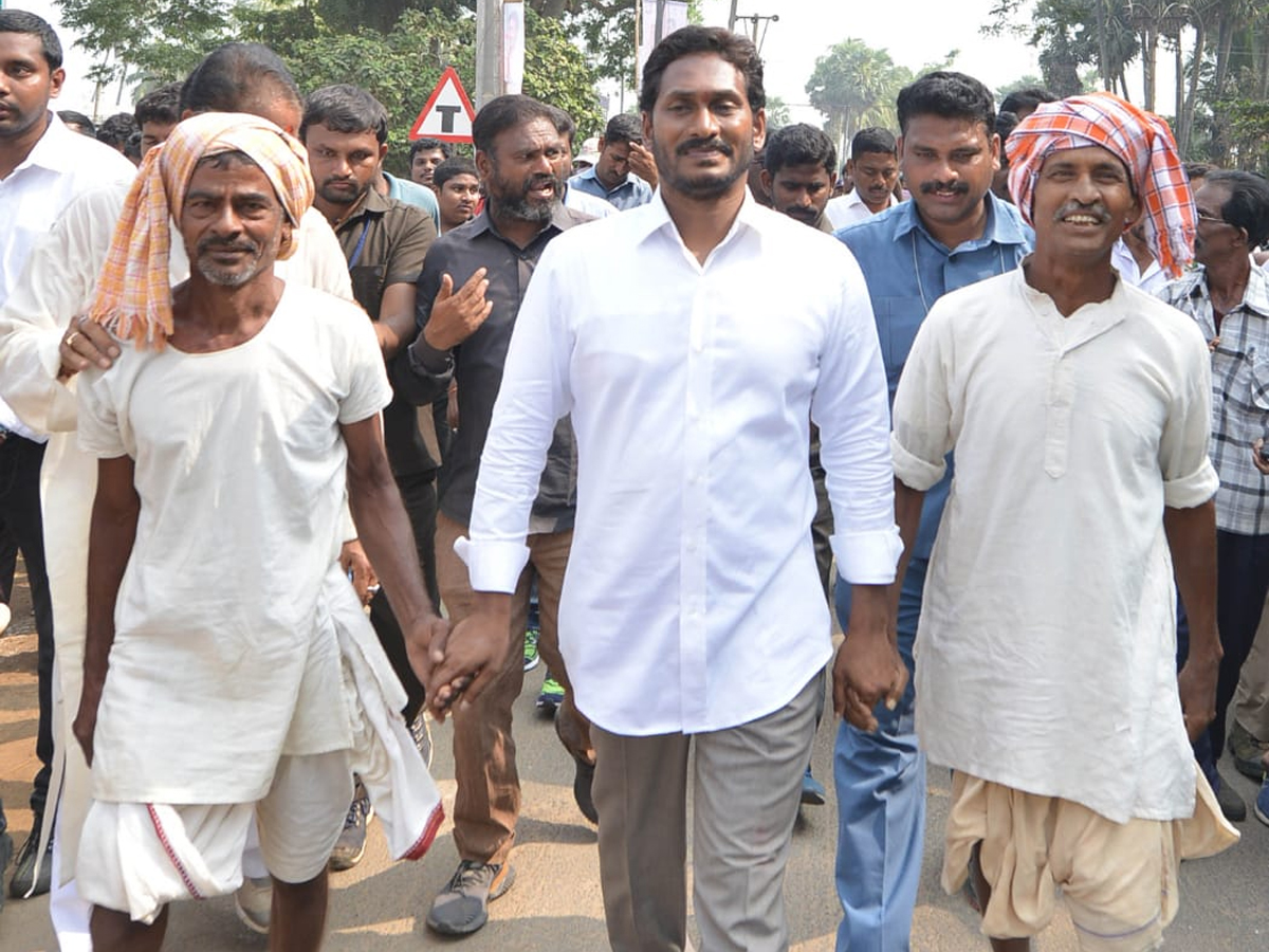 YS Jagan PrajaSankalpaYatra Day 317th Photo Gallery - Sakshi3