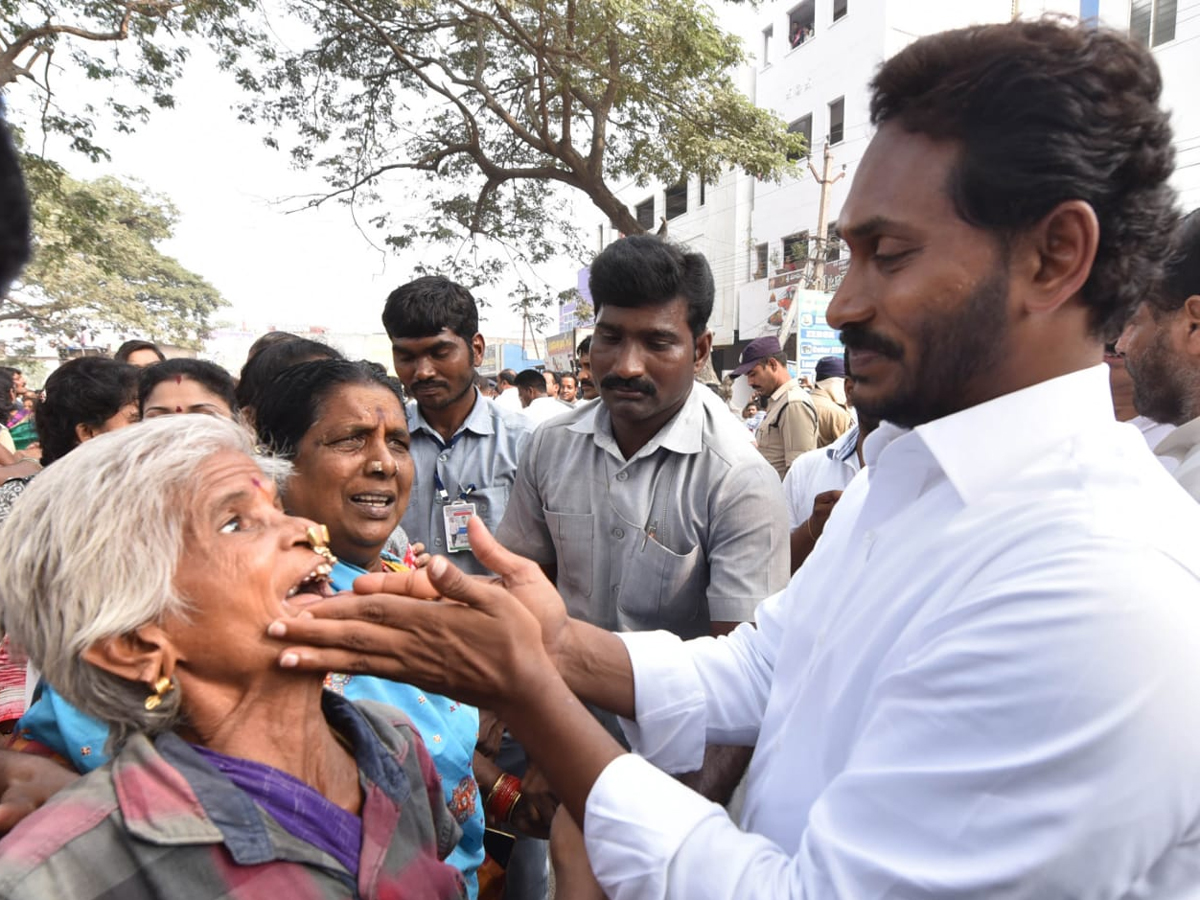 YS Jagan PrajaSankalpaYatra Day 317th Photo Gallery - Sakshi8