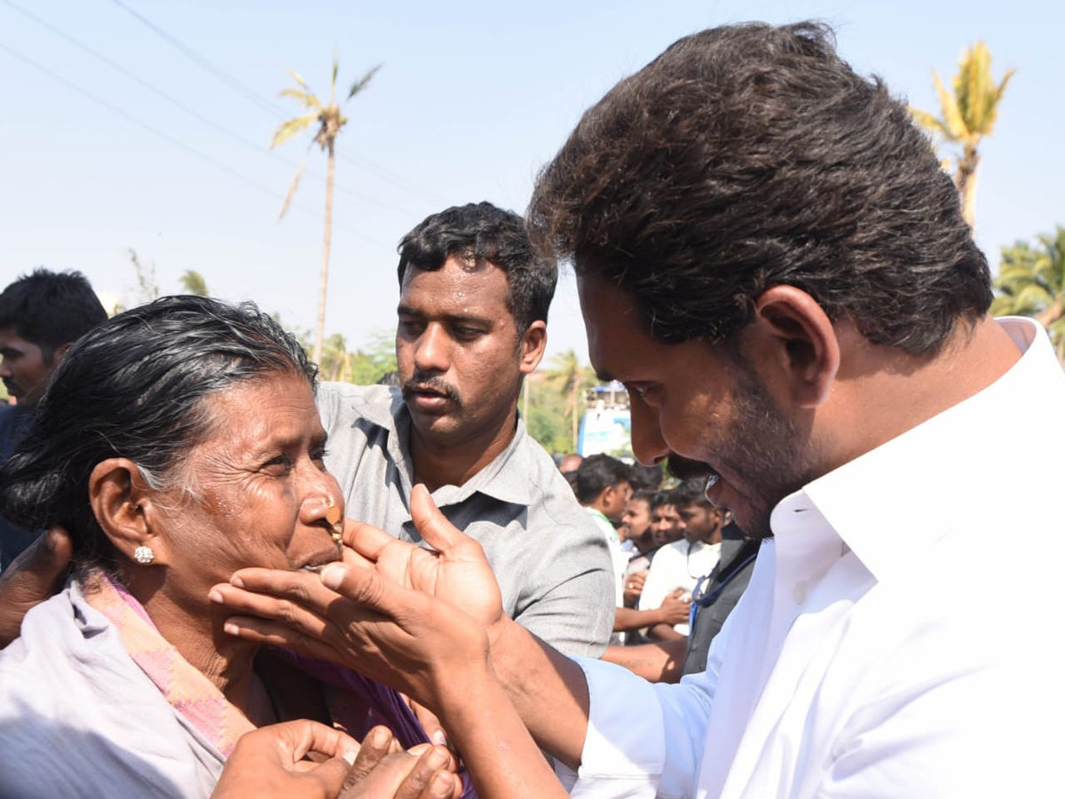 YS jagan padayatra at Sikakulam photo gallery - Sakshi24