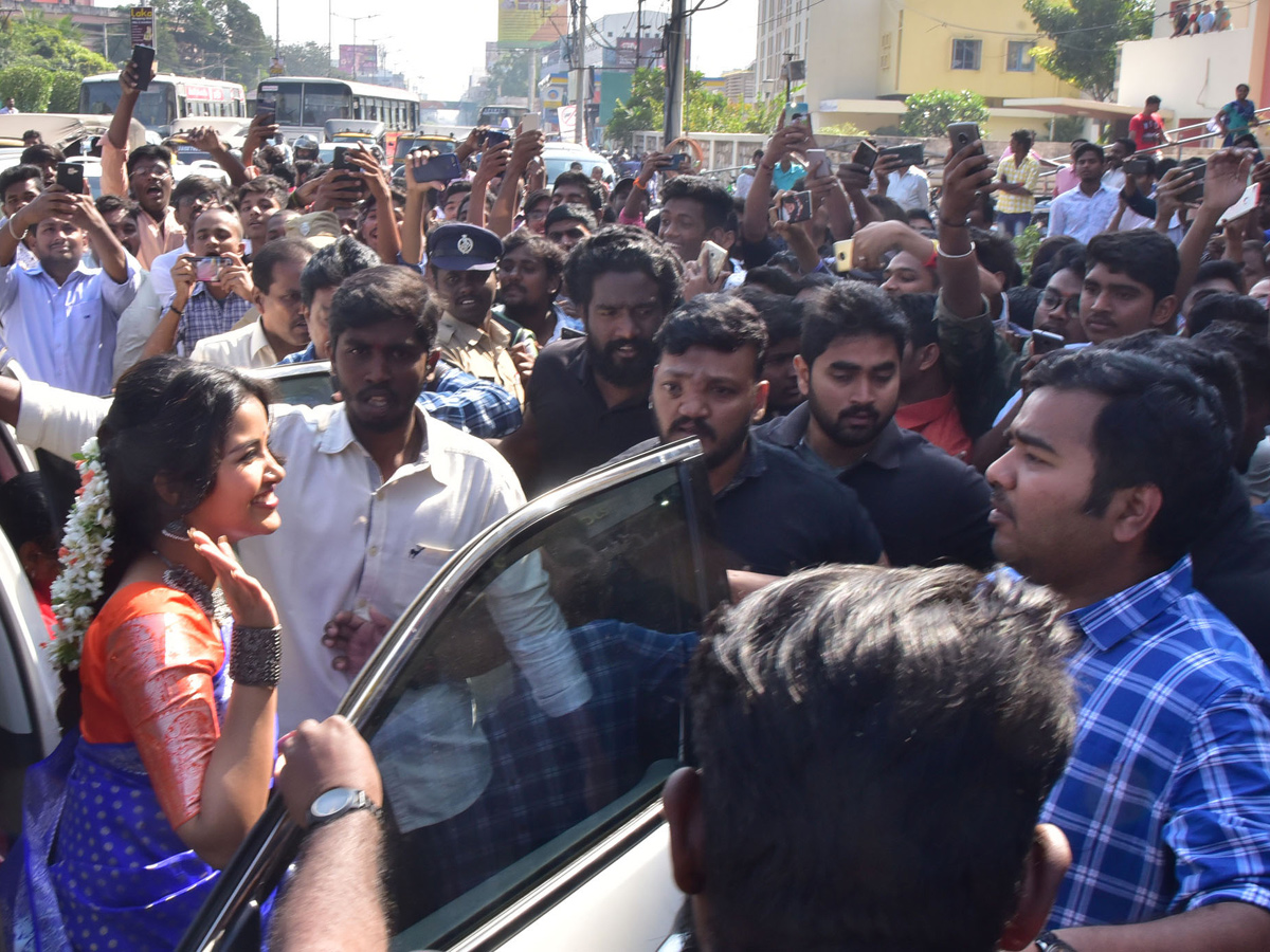 Anupama Parameswaran and Kaushal Subhamasthu Shopping Mall At Vijayawada - Sakshi1