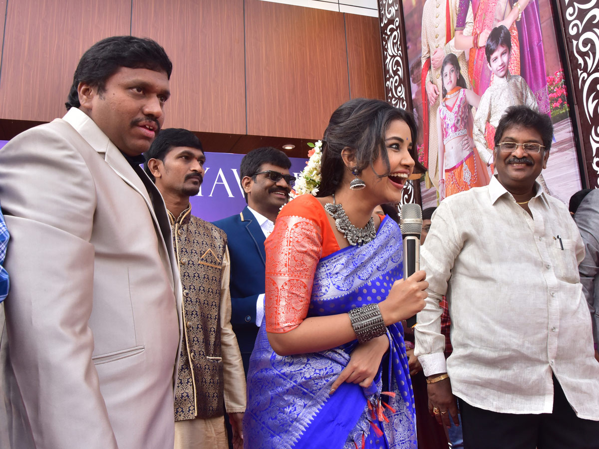 Anupama Parameswaran and Kaushal Subhamasthu Shopping Mall At Vijayawada - Sakshi6