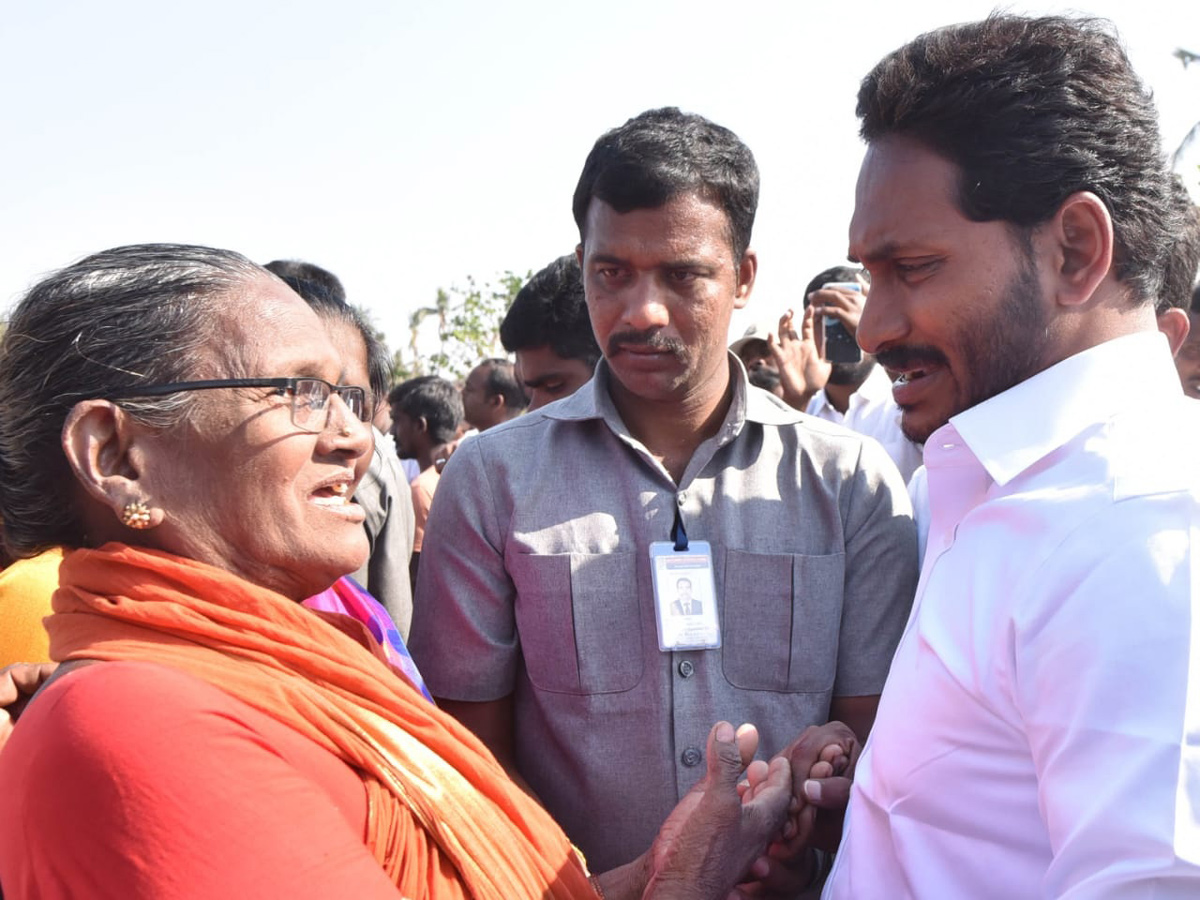 YS jagan padayatra at Sikakulam photo gallery - Sakshi8