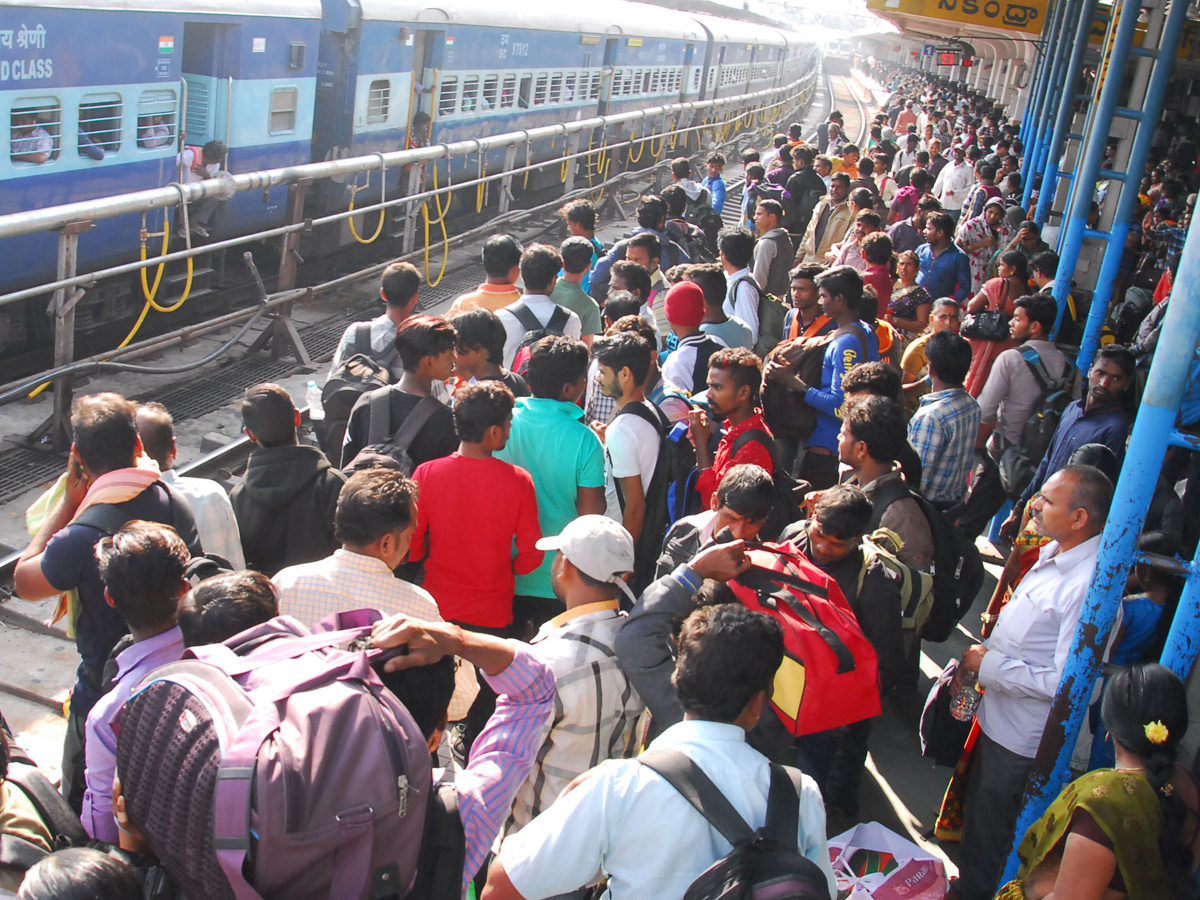 Sankranti Festival Rush Chokes Secunderabad Railway Photo Gallery - Sakshi8